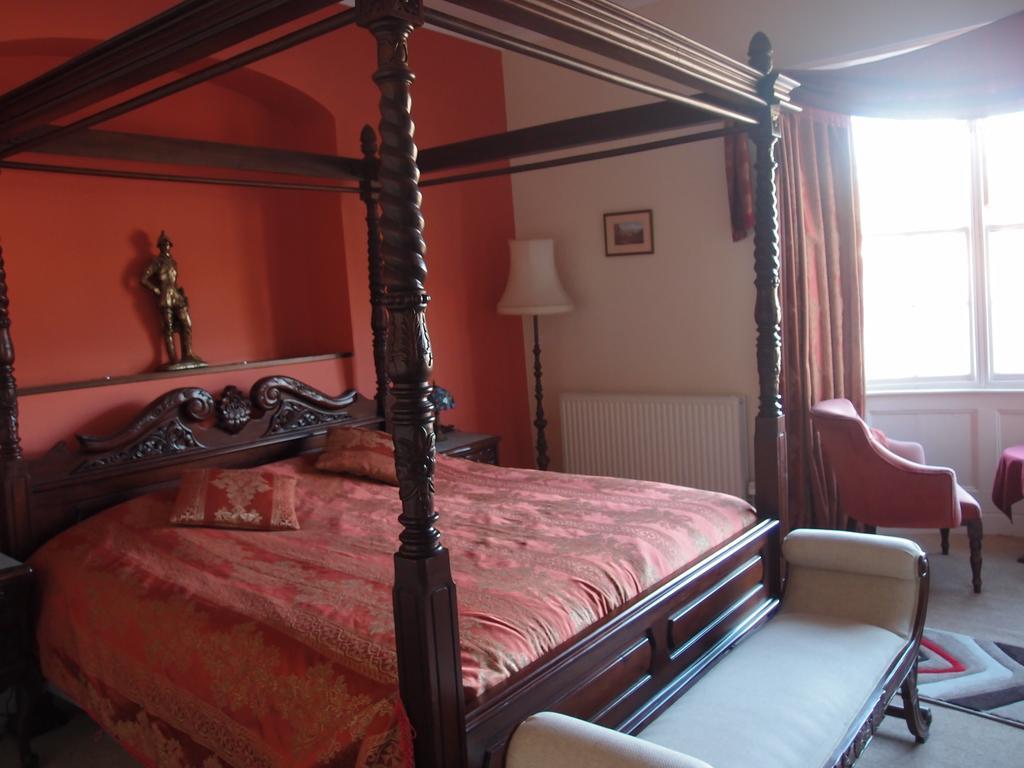 Royal Britannia Hotel 일프러컴 객실 사진